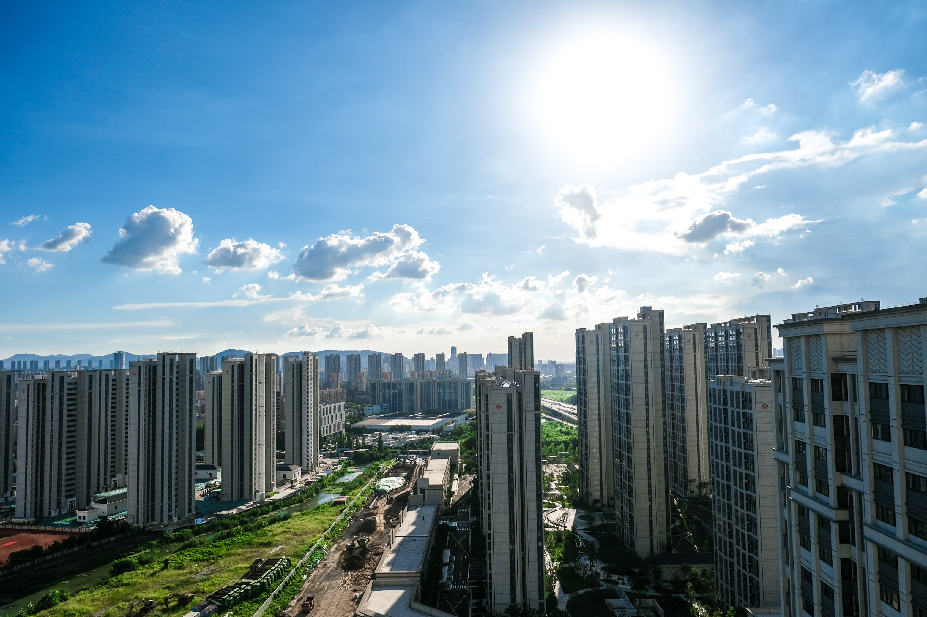 台风过境，，，这一大波民生项目be like（图说包管房）