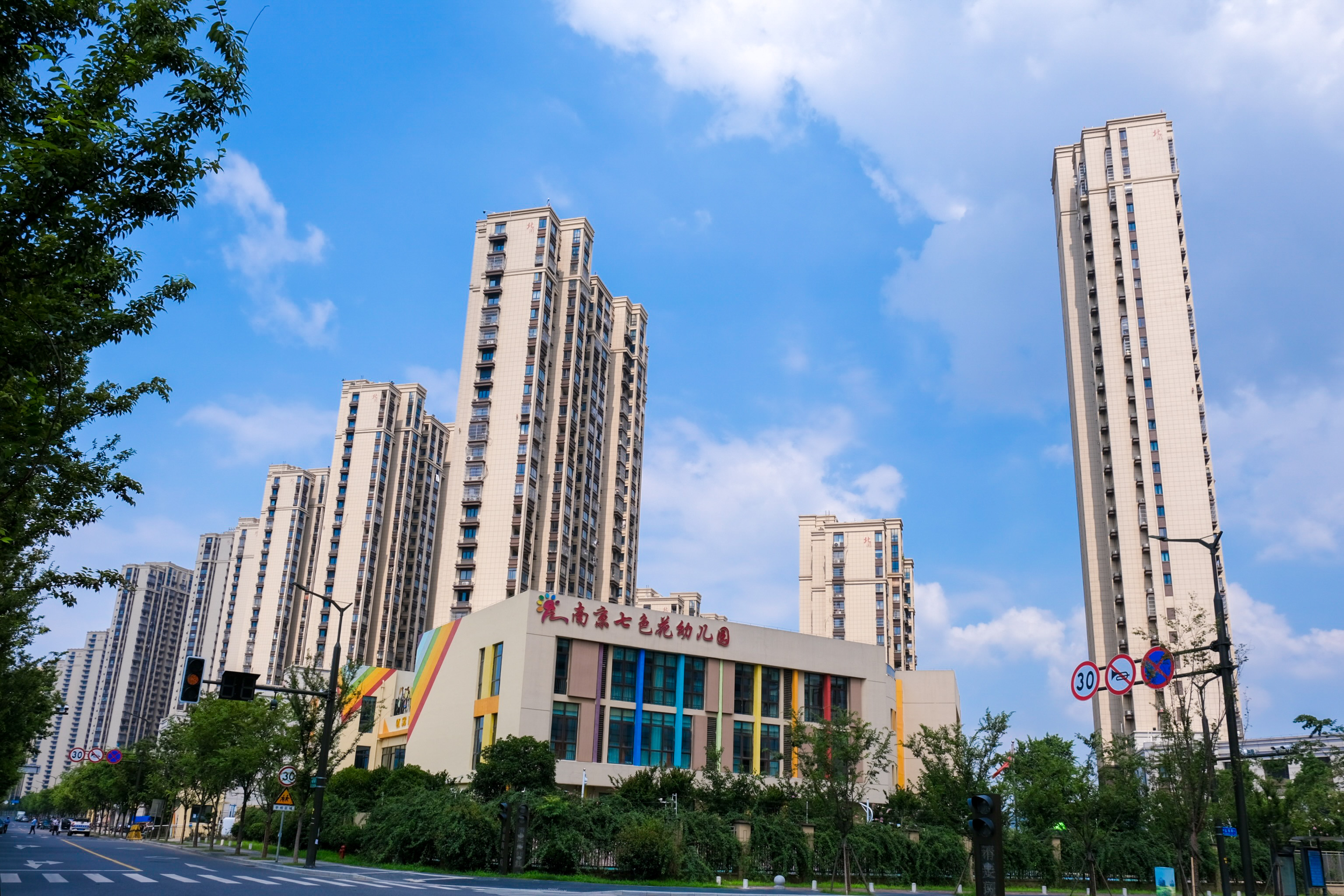 台风过境，，，这一大波民生项目be like（图说包管房）